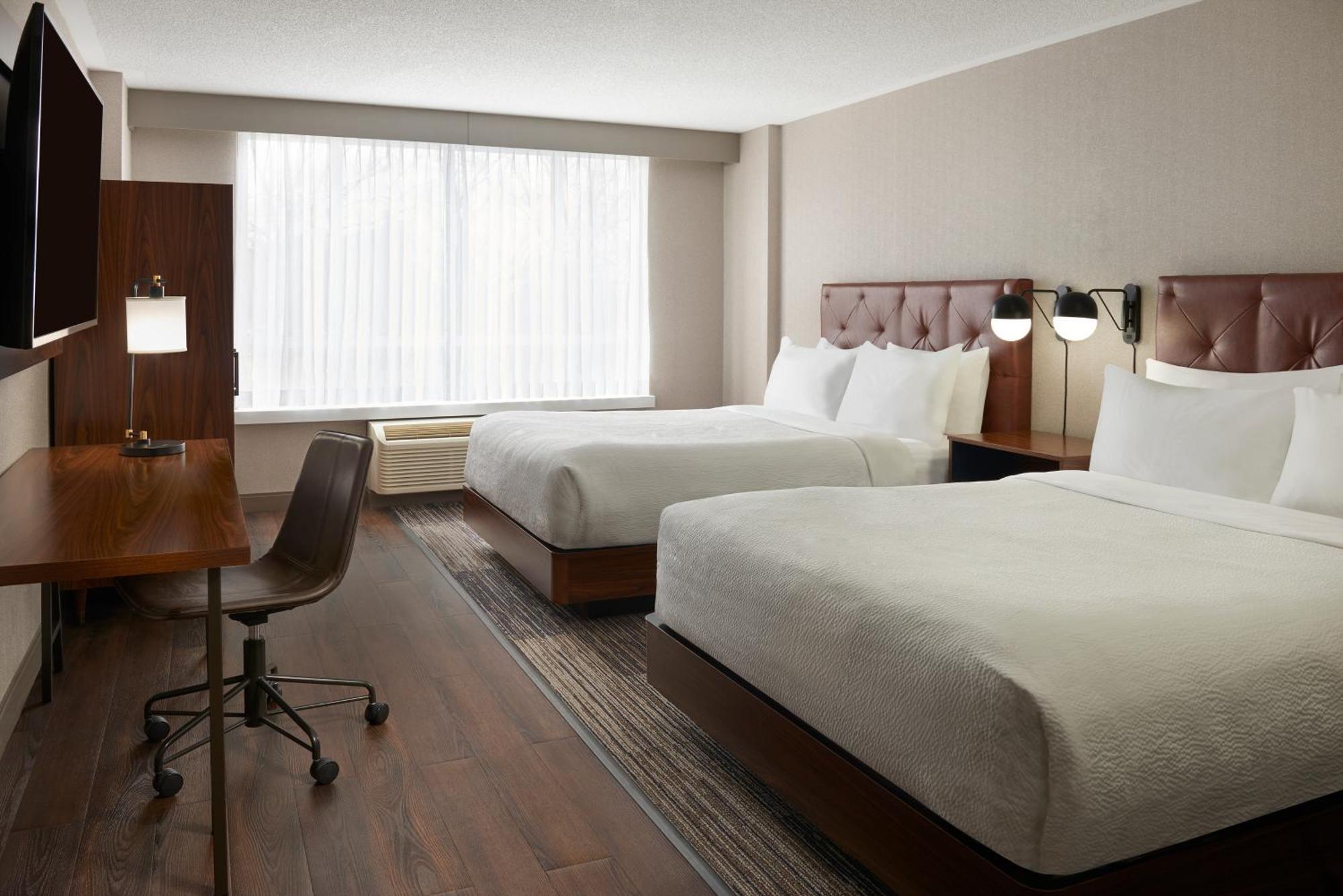 Four Points By Sheraton Point Edward Sarnia Exterior foto